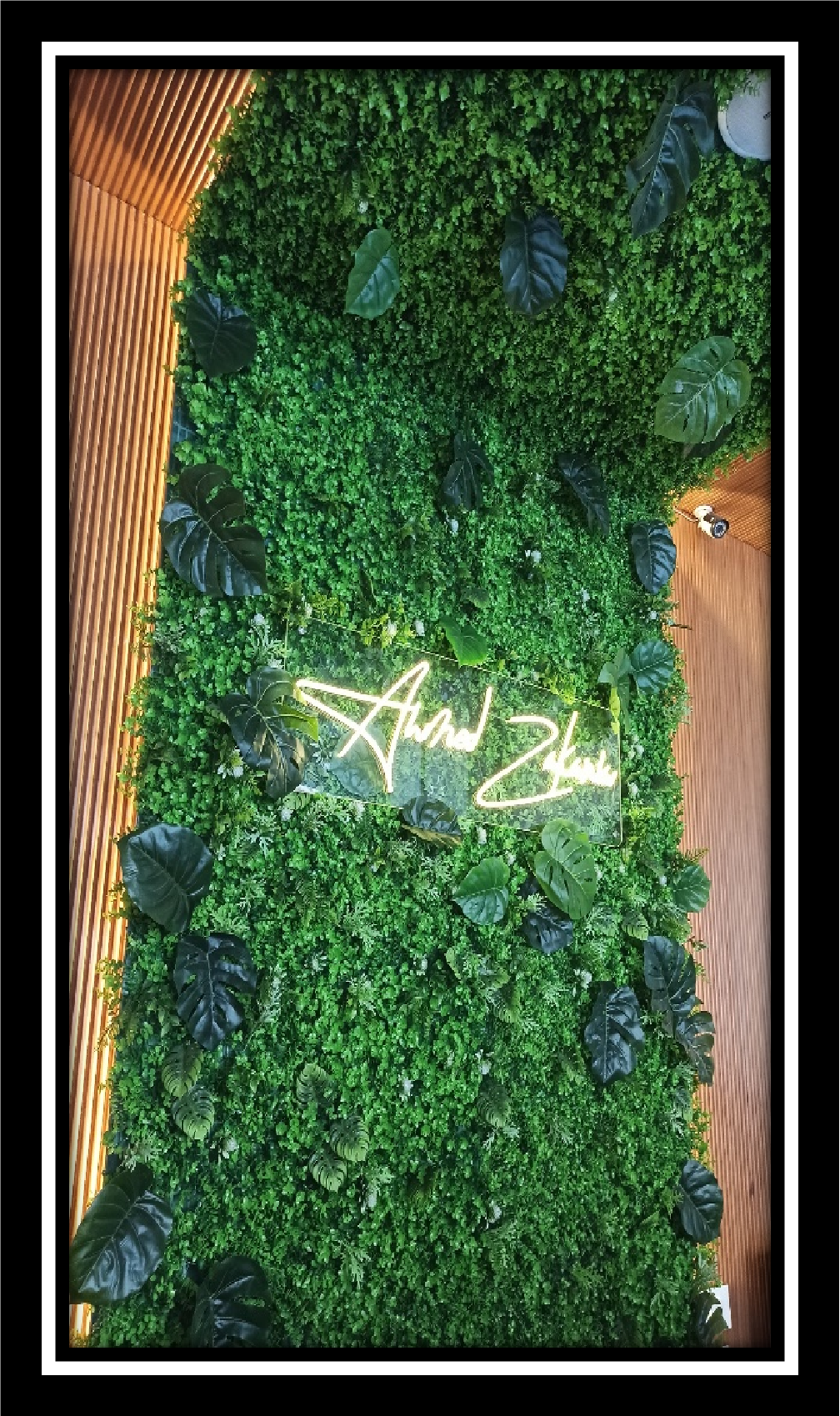 Artificial green wall installation